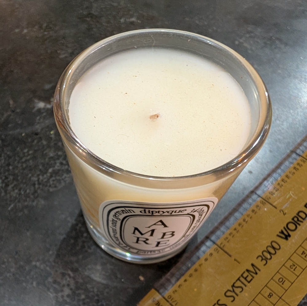 Diptyque Ambre Scented Candle - Travel Size - Picture 2 of 4
